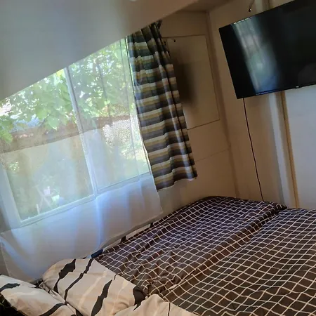 Kek-feher Mobilhaz Apartment *
