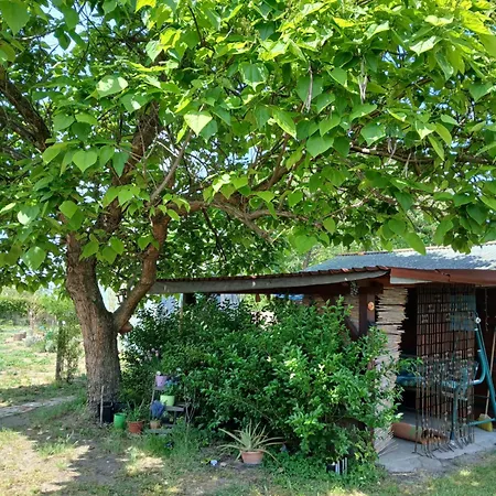 Apartment Kek-feher Mobilhaz Zsombo